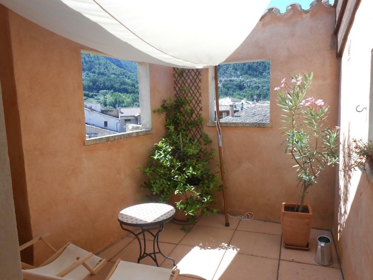 La Maison Derriere La Fontaine Buis-les-Baronnies Εξωτερικό φωτογραφία