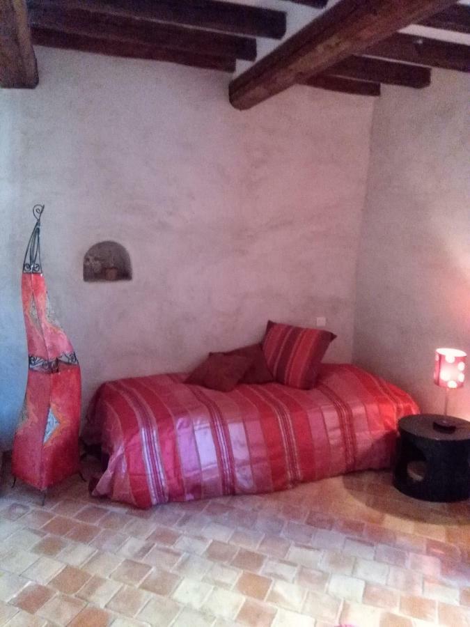 La Maison Derriere La Fontaine Buis-les-Baronnies Εξωτερικό φωτογραφία